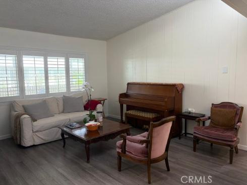 1720 Interlachen 41-G Road, Seal Beach, CA
