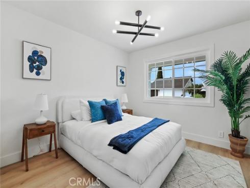 3930 Rose , Seal Beach, CA