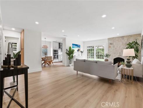 3930 Rose , Seal Beach, CA