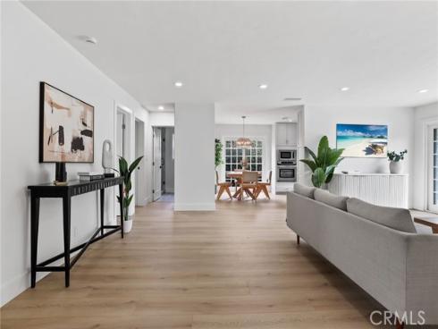3930 Rose , Seal Beach, CA