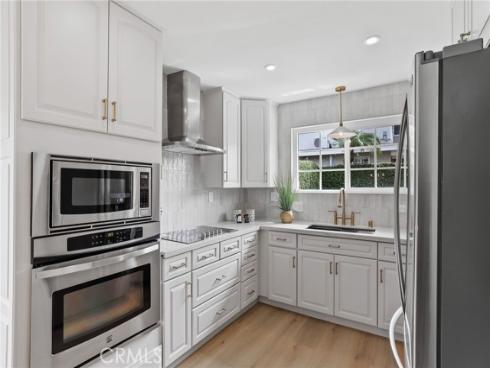 3930 Rose , Seal Beach, CA