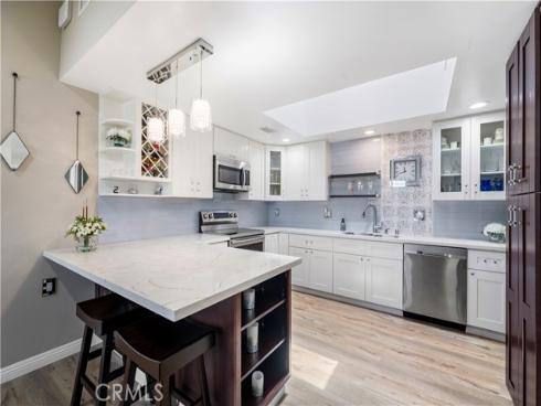 1340 Kenwood Road M7-156h , Seal Beach, CA