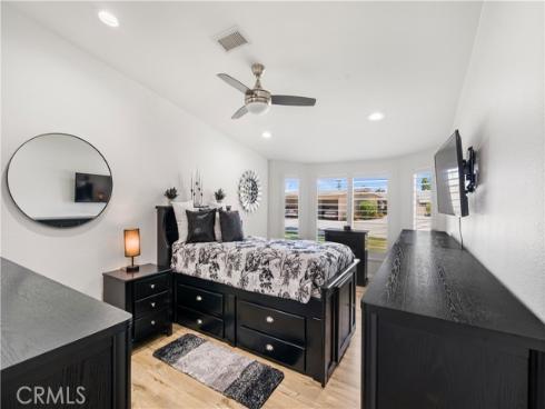 1340 Kenwood Road M7-156h , Seal Beach, CA