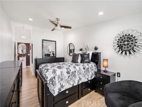 1340 Kenwood Road M7-156h , Seal Beach, CA