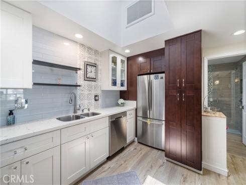 1340 Kenwood Road M7-156h , Seal Beach, CA