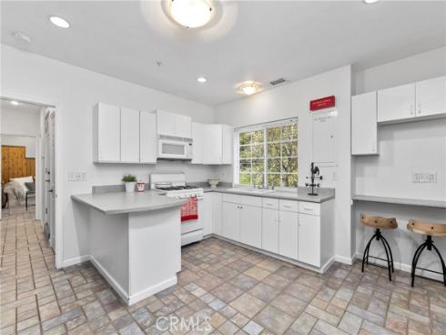 30032  Oak   Lane, Silverado Canyon, CA