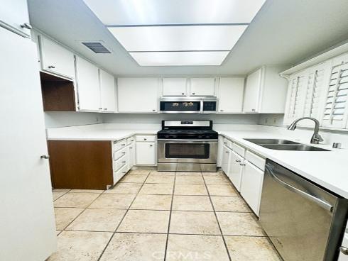 10452 W Briar Oaks A Drive, Stanton, CA