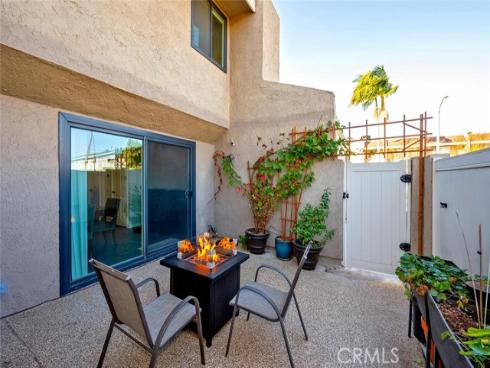 7590 College Drive, Stanton, CA