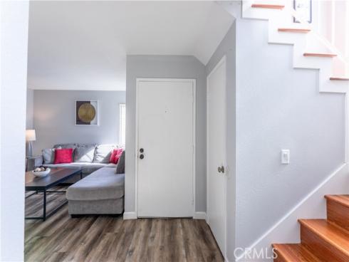 12635 Briarglen Loop H , Stanton, CA