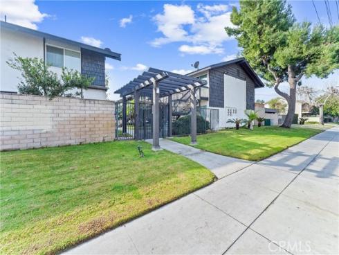 7100 Cerritos 125 Avenue, Stanton, CA