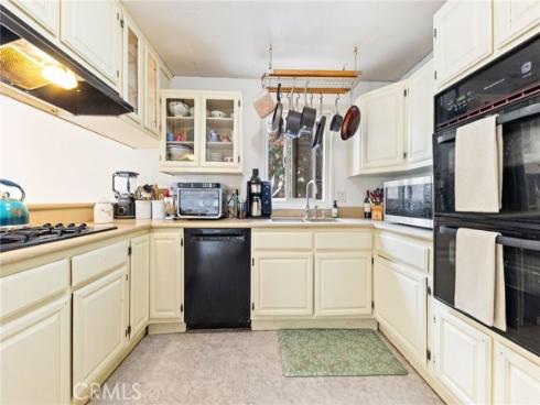 8662 Harriet Lane , Stanton, CA