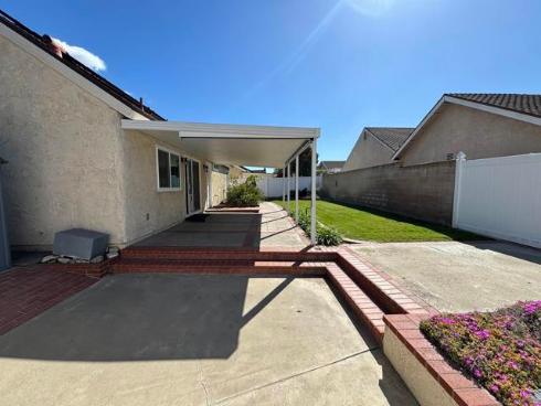 10761 Via Jacara , Stanton, CA