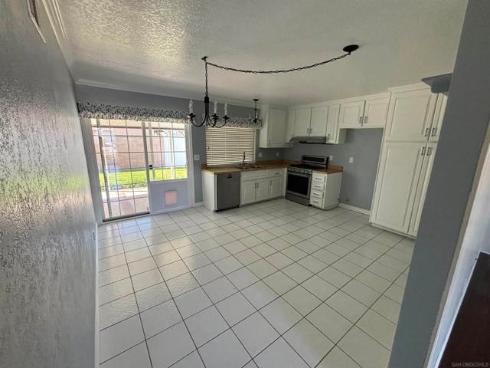 10761 Via Jacara , Stanton, CA