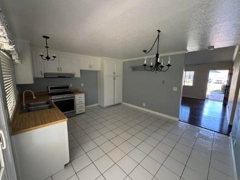 10761 Via Jacara , Stanton, CA