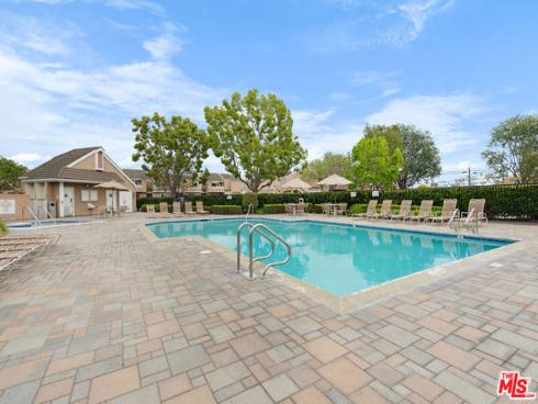 10456 W Briar Oaks  A  Drive, Stanton, CA