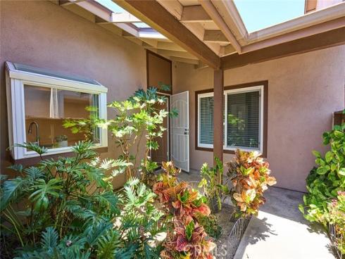 8068 Catherine 9 Avenue, Stanton, CA