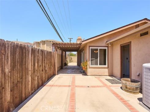 8068 Catherine 9 Avenue, Stanton, CA