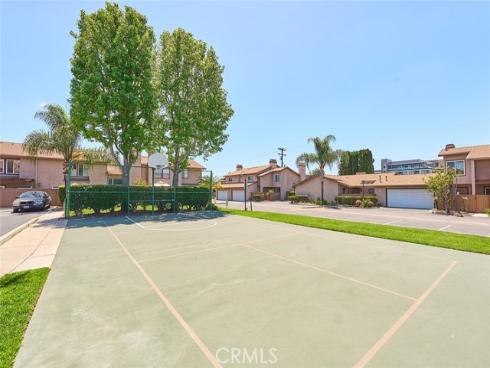 8068  Catherine  9  Avenue, Stanton, CA