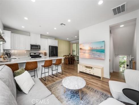 196 Lantana , Stanton, CA