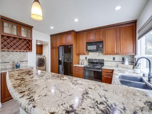 7712 Rockybrook Way, Stanton, CA