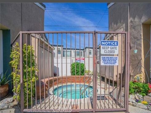 10700  Knott   Avenue, Stanton, CA