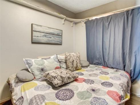 10552  Royal Oak   Way, Stanton, CA