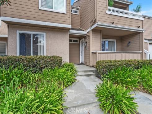 10393 E Briar Oaks  D  Drive, Stanton, CA