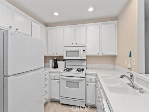 10393 E Briar Oaks  D  Drive, Stanton, CA