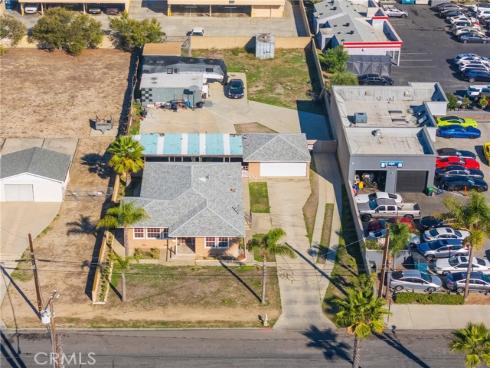 7931 1st , Stanton, CA