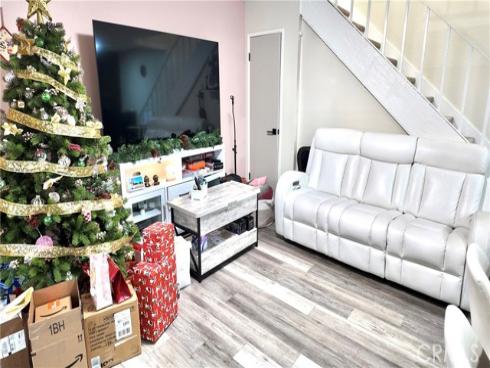 10526 Carrotwood , Stanton, CA