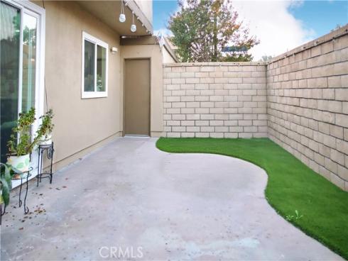 10526 Carrotwood , Stanton, CA