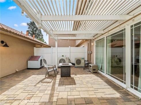 10543 Carrotwood Way, Stanton, CA