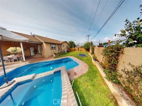 10452  Courson  , Stanton, CA