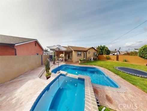 10452  Courson  , Stanton, CA