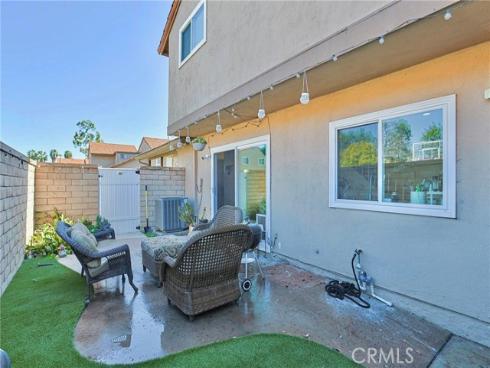 10526  Carrotwood  , Stanton, CA