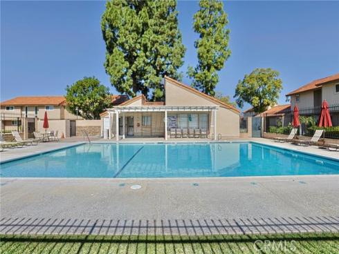 10526  Carrotwood  , Stanton, CA