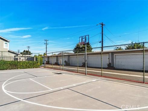 7129  Cerritos  7  Avenue, Stanton, CA