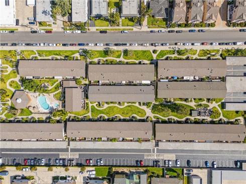 7100  Cerritos  86  Avenue, Stanton, CA