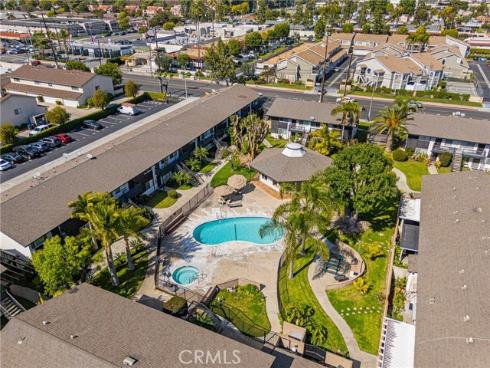 7100  Cerritos  86  Avenue, Stanton, CA