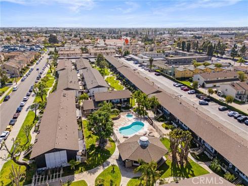 7100  Cerritos  86  Avenue, Stanton, CA