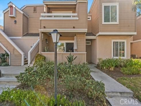 10450 E Briar Oaks B , Stanton, CA