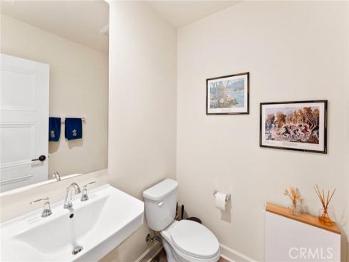 437  Lucent  , Stanton, CA