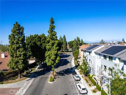 437  Lucent  , Stanton, CA