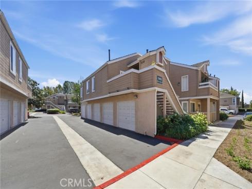10452 W. Briar Oaks