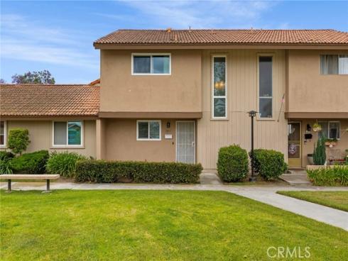 7815 Sandalwood Way