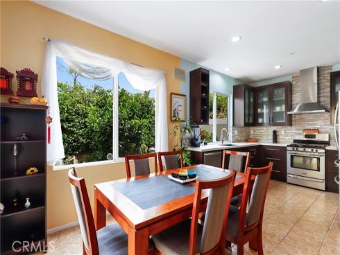 2 Serena Way, Stanton, CA