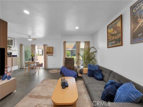 10760 Knott , Stanton, CA