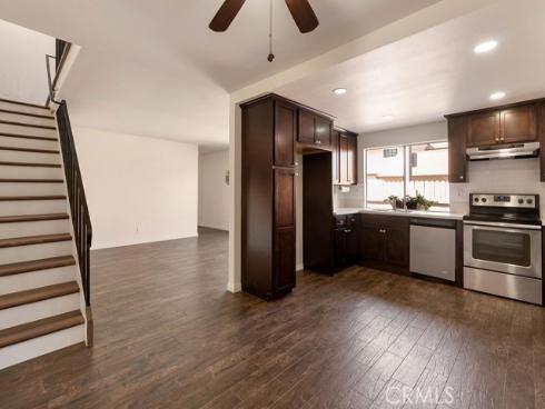 10525 Royal Oak , Stanton, CA