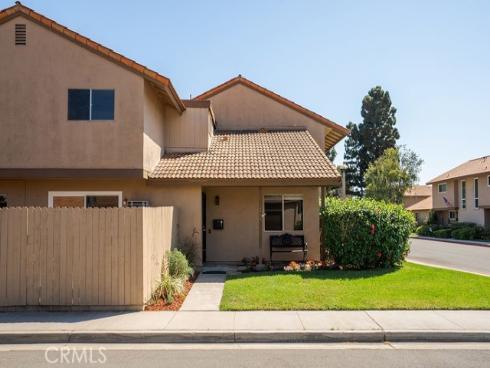 10525  Royal Oak  , Stanton, CA