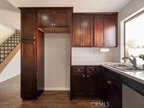 10525 Royal Oak , Stanton, CA